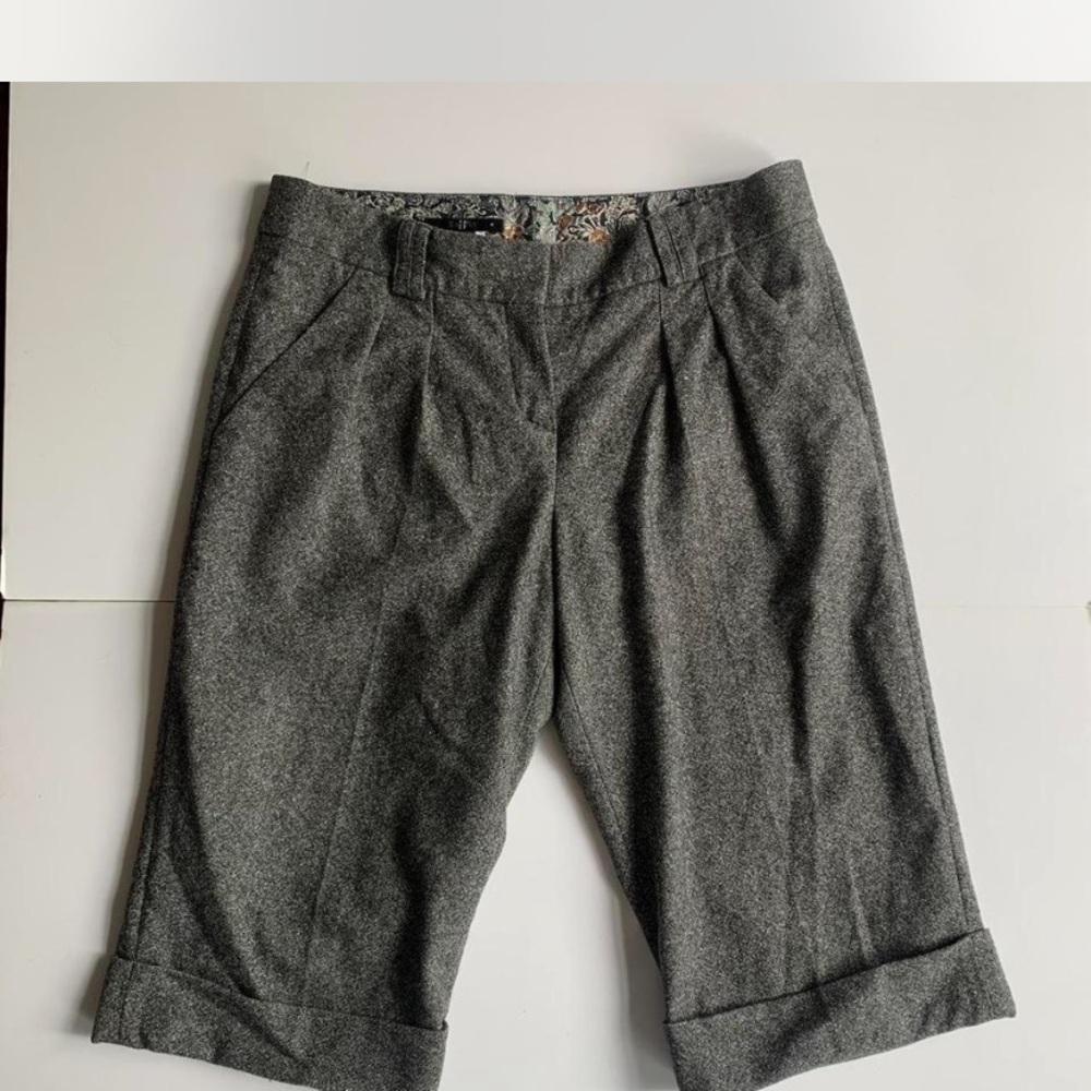 Vintage Y2K low rise wool pleated shorts